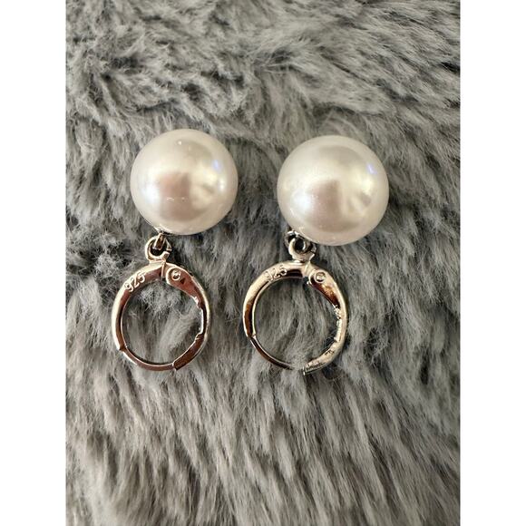 Unbranded Jewelry - Elegant Silver Pearl Earrings